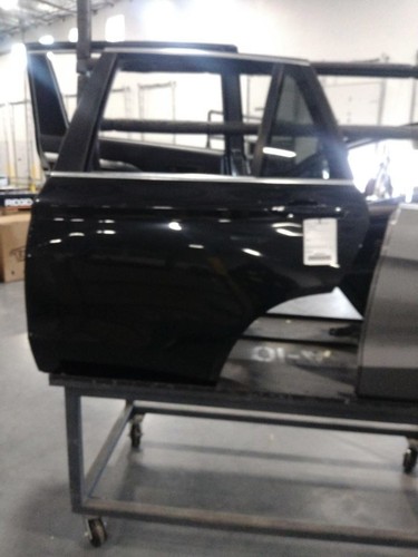 Driver left rear side - driver,