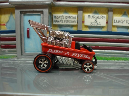 Hot wheels custom - wheels, radio