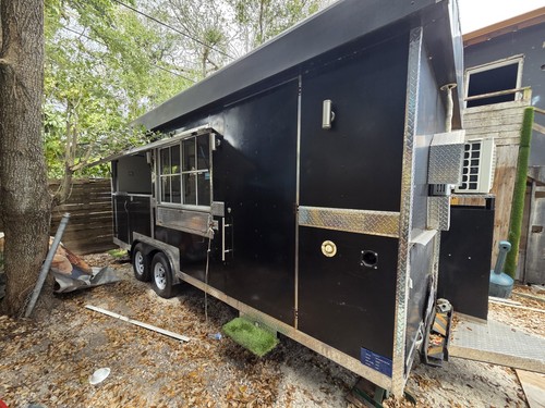 Food trailers porch - food,