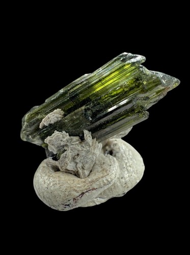 Verdelite tourmaline crystals - tourmaline,