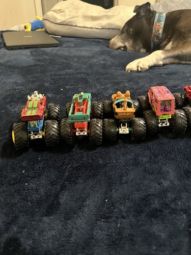 Lot monster truck toy - 5,