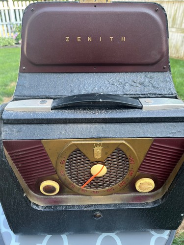 Zenith tube radio - zenith,