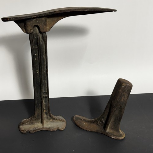 Vtg cast iron cobblers - vtg,