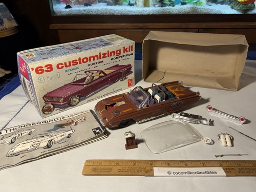Vintag 1963 amt plastic - 1963,
