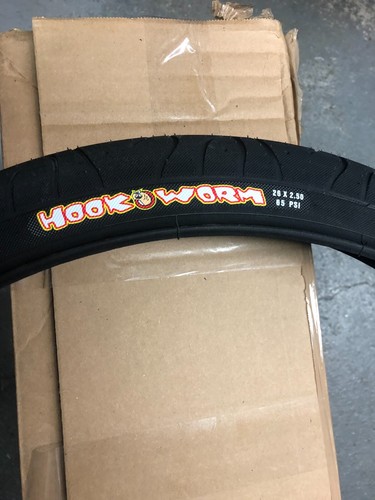 26x2 maxxis hookworm - ,