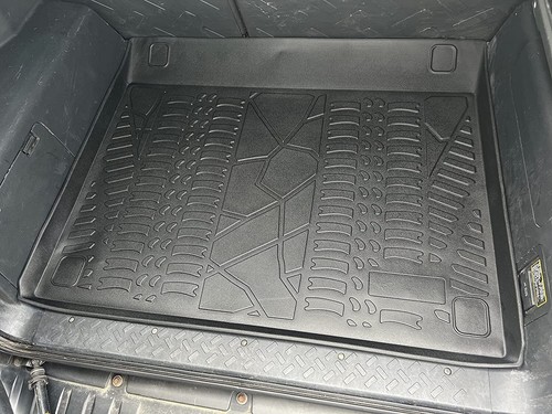 Rear trunk cargo liner floor - rear,