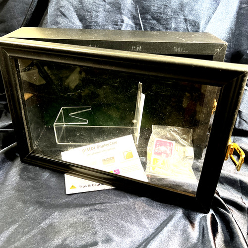 Gun display case green felt - display,