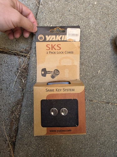 Yakima sks locks pack with - yakima,