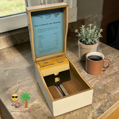 Vintage wood recipe box - recipe,