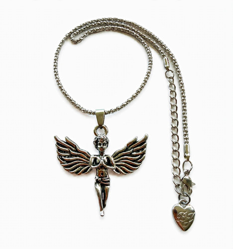 Betsey johnson large praying - johnson,