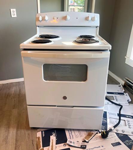 White freestanding electric - freestanding,