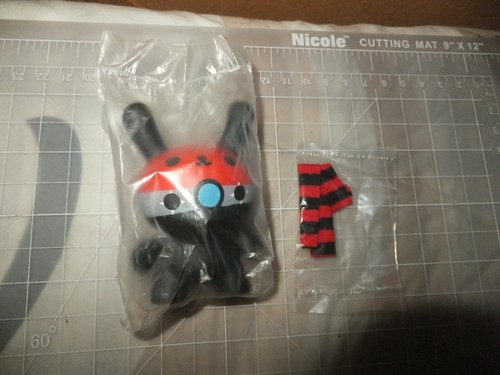 Kidrobot dunny series 5 - 3",