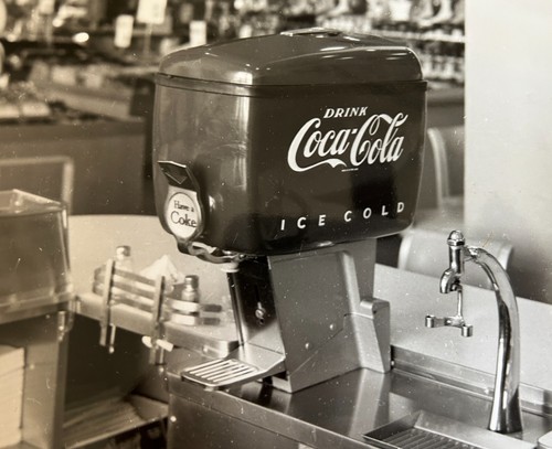 Coca cola 1950s motorboat - coca-cola, "motorboat"