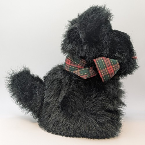 Scottie terrier dog hand - terrier,