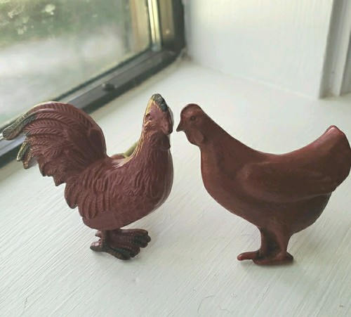Rooster and chicken - and, cast