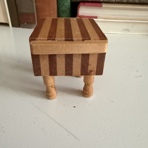 Dollhouse miniature small wood - small,