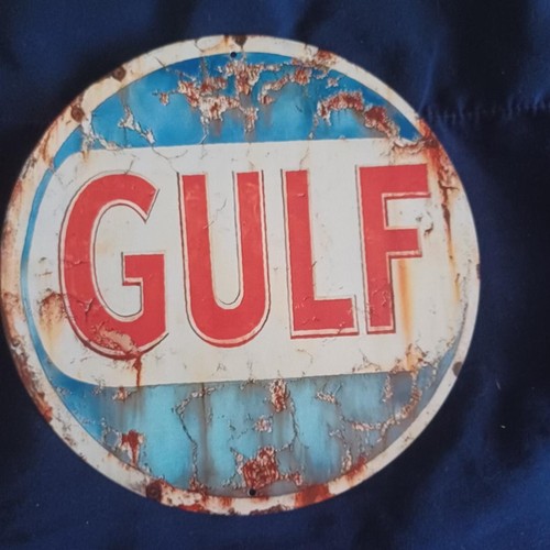 Round metal sign wall art - 8",
