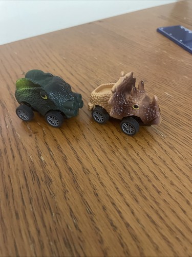 Lot dinosaur theme toy - 2,