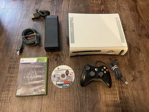 Xbox 360 console - 360,