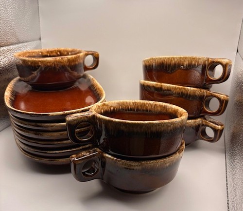 Hull pottery brown drip - pottery,