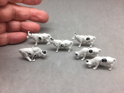 Miniature diorama dairy cow - miniature,