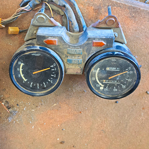 Yamaha oem xj650 speedometer - yamaha,