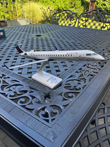 Skymarks daron delta crj 900 - delta, crj-900