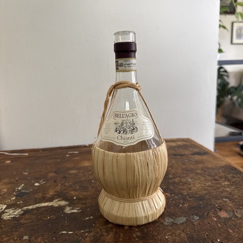 Rustic italian chianti straw - rustic,