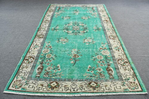8x9 vintage rug - ft,