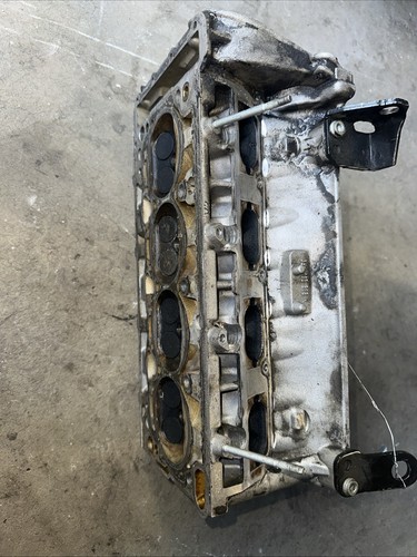 Cylinder head for 18 - cylinder,