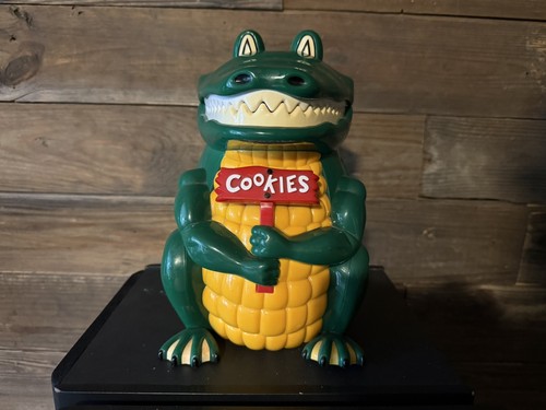 Vintage alligator cookie jar - alligator,