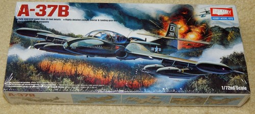 Cessna 37b dragonfly - cessna, 1/72