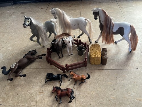 Plastic horse figurine lot - lot, w/