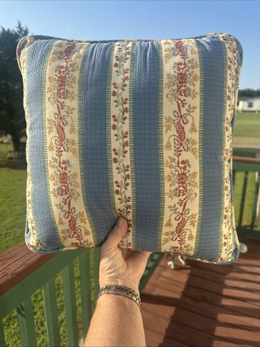 Waverly floral blue - blue, cream