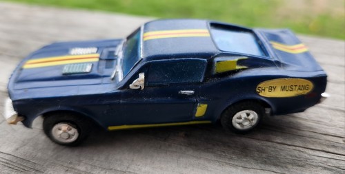 Rare 1969 motorized ford - ,