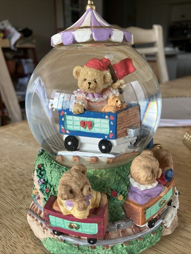Circus tent bears train - bears,