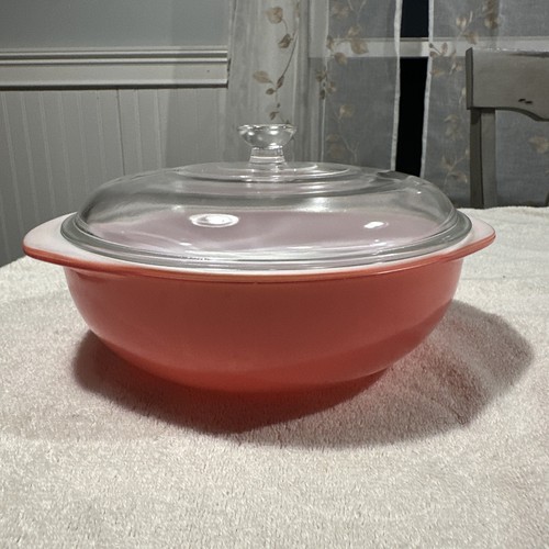 Pyrex vintage flamingo pink - pyrex,