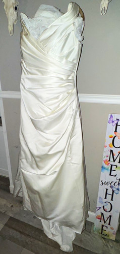 David bridal ivory satin - ivory,