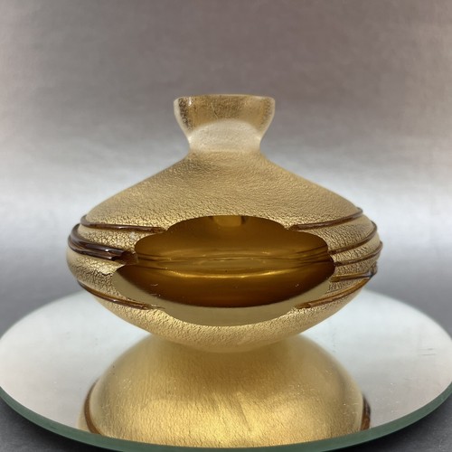 Vintage mcm gold art - 4”,