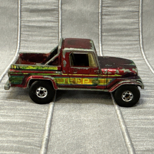Hot wheels jeep - hot,