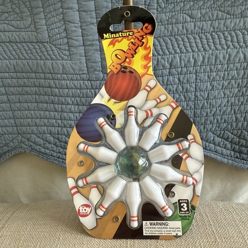 Miniature bowling set toy - bowling, new