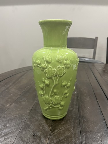 Vtg hyalyn 574 - , vase