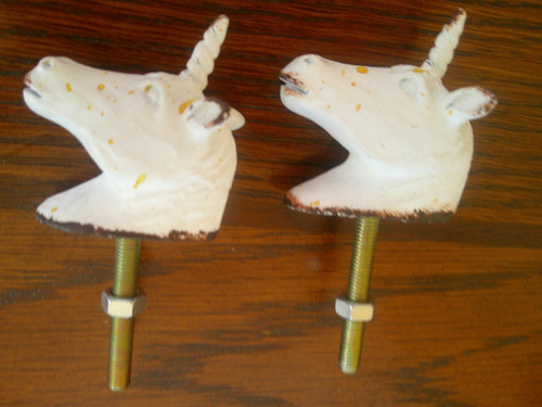 Unicorn distressed white - unicorn,