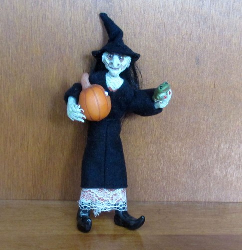 Dollhouse miniature halloween - dollhouse,