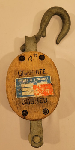 Vintage wooden pulley block - wooden,