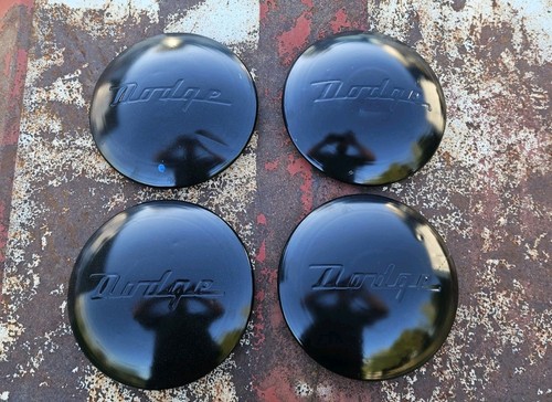 Set blackout hubcaps - 4,