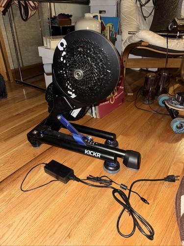 Wahoo kickr power trainer - wahoo,