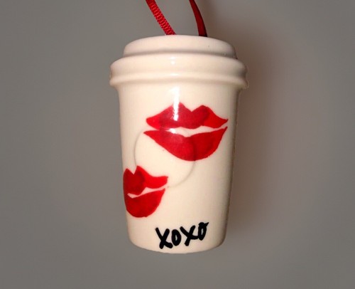 Starbucks holiday 2015 - 2015, lips