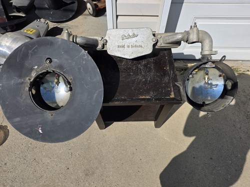 Railroad crossing signal light - signal,