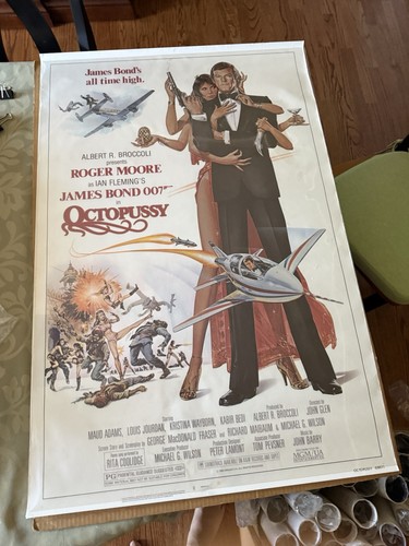 1983 james bond - bond, octopussy